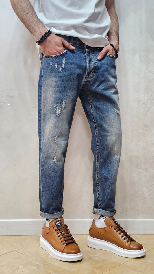 JEANS SABBIATO SQUAD CON PICCOLE ROTTURE