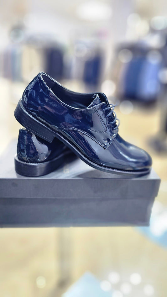 INGLESINA ELEGANTE LUCIDA