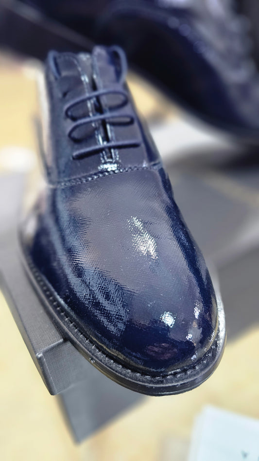 INGLESINA ELEGANTE LUCIDA CON MICRODISEGNO